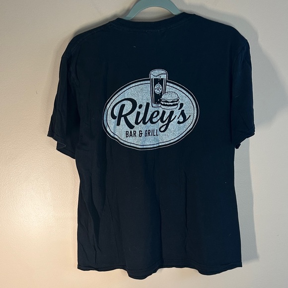 Gildan Classic Black T-Shirt - Picture 5 of 5